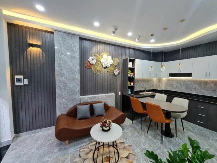 Bán nhà Hẻm Ô tô Nguyễn Tri Phương Quận 10, 44.7m2 4 tầng chỉ 5.8 tỷ.