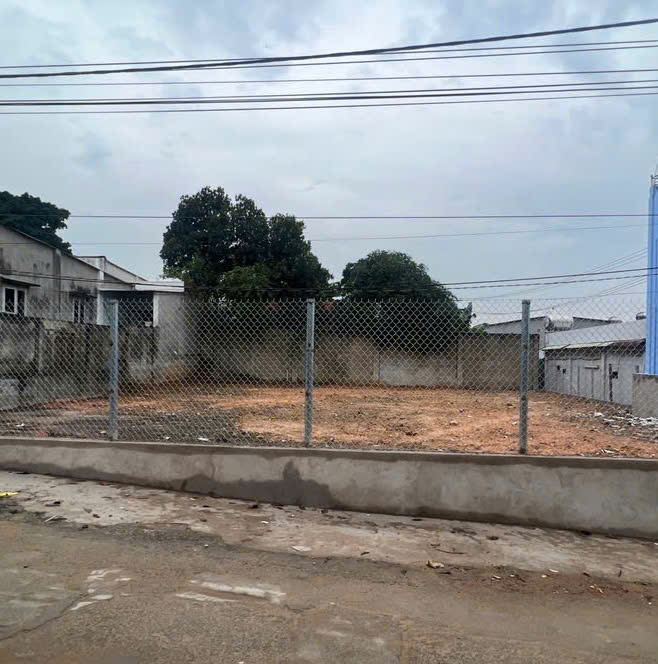 CHÍNH CHỦ BÁN 4 MẢNH ĐẤT Phun Thổ Cư Không Bán Lẻ- GIÁ Tốt – Vị Trí Tại : LÝ THÁI TỔ – LONG TÂN –