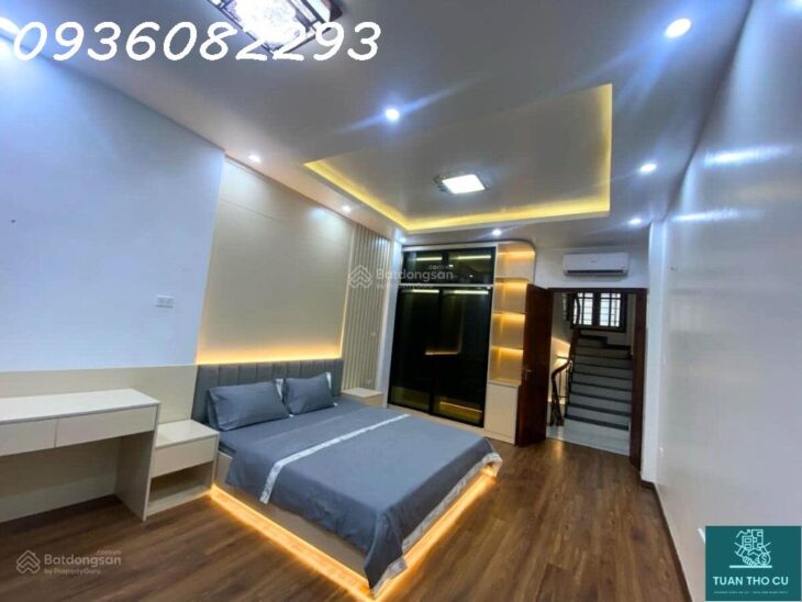 Bán nhà phố Tam Trinh, Lô Góc thoáng sáng, OTO tránh đỗ cổng, 5 ngủ, 50m2, MT 5m, 6,58 tỷ