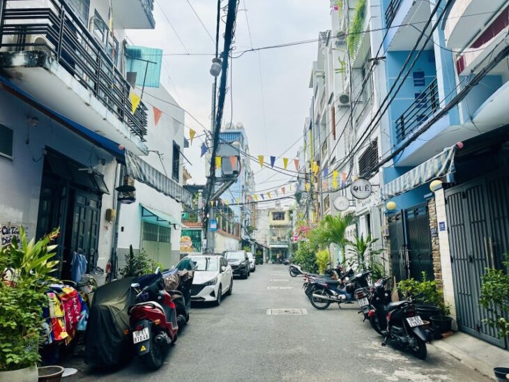 BÁN NHÀ 4 TẦNG – HẺM 9M – HUỲNH VĂN BÁNH, P.11, PHÚ NHUẬN – 32M² – 5 PN – GIÁ CHỈ 8.5 TỶ