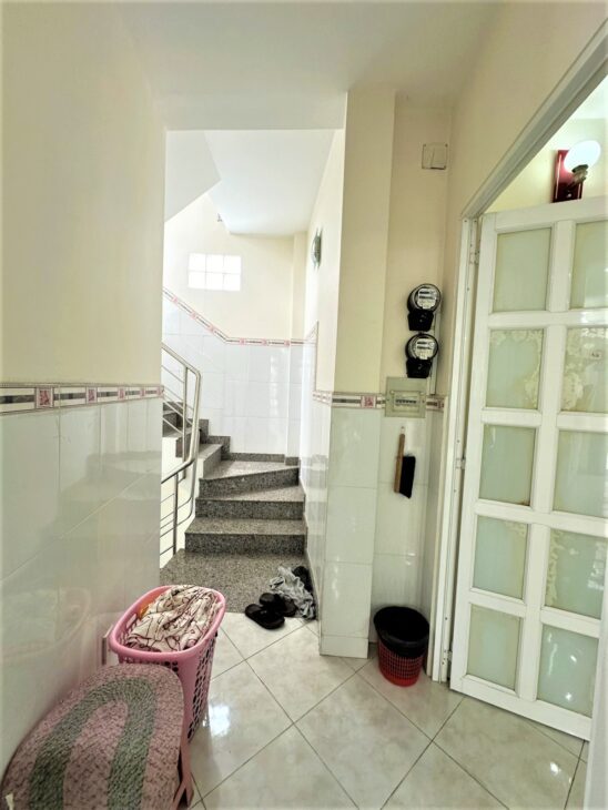 Bán nhà Điện Biên Phủ Quận 10,42m2 5 tầng 6PN chỉ 5.8 tỷ.