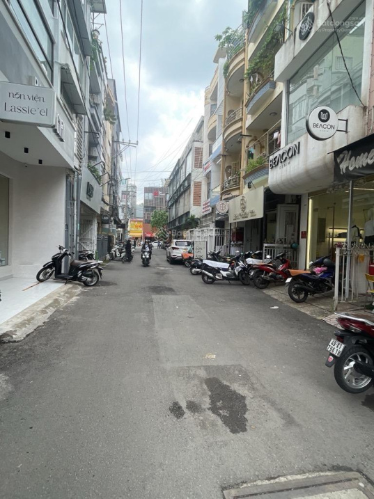 Bán nhà Sư Vạn Hạnh, Q10, HCM, giá cực chất 23,9 tỷ, 60m2