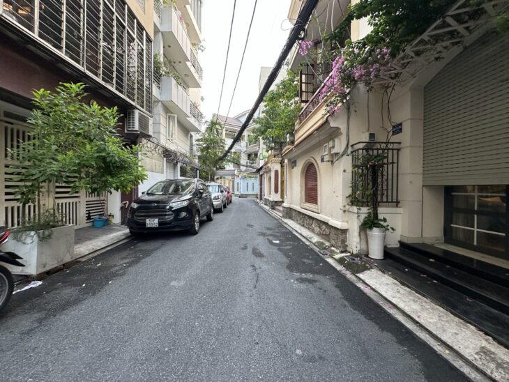 BÁN NHÀ BẠCH ĐẰNG, KHU SÂN BAY, NHÀ ĐẸP KTS THIẾT KẾ – LÔ GÓC 2 MẶT Ô TÔ TRÁNH – 60M2.