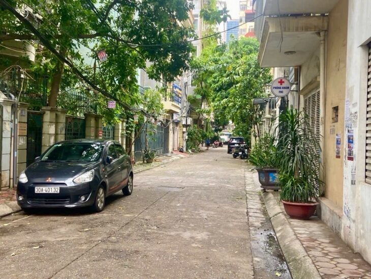 $$ NHÀ PHÂN LÔ NGÕ 61 LẠC TRUNG, 40M², GIÁ 13.6 TỶ – HIẾM CÓ!