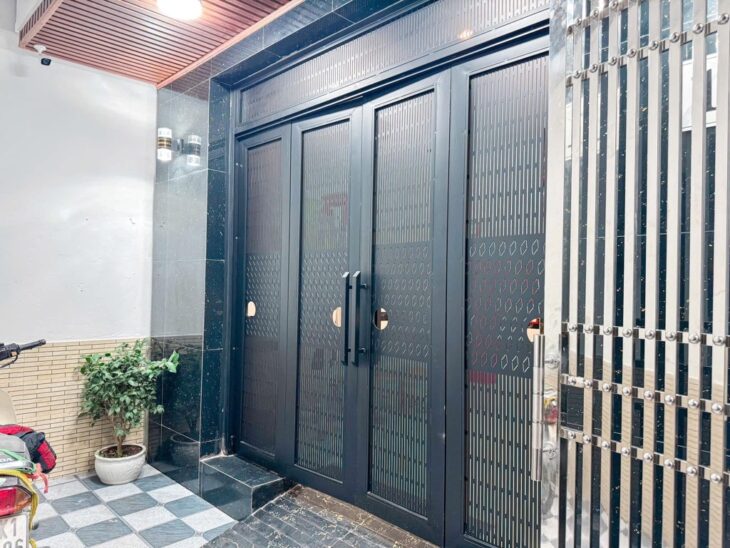 Bán nhà 6 tầng, 47m², 14PN, 14WC, Phan Đình Giót – Thanh Xuân – 11.5 tỷ