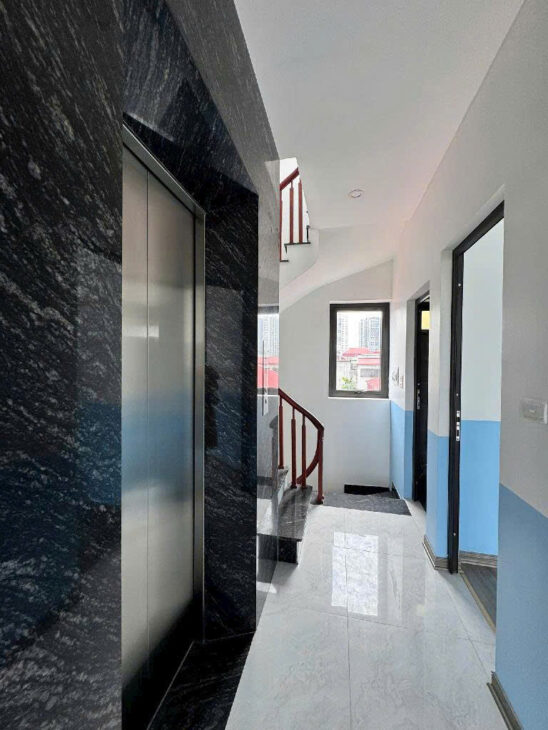 SIÊU PHẨM MẶT PHỐ- HỒNG TIẾN-VỊ TRÍ KIM CƯƠNG- MẶT TIỀN RỘNG