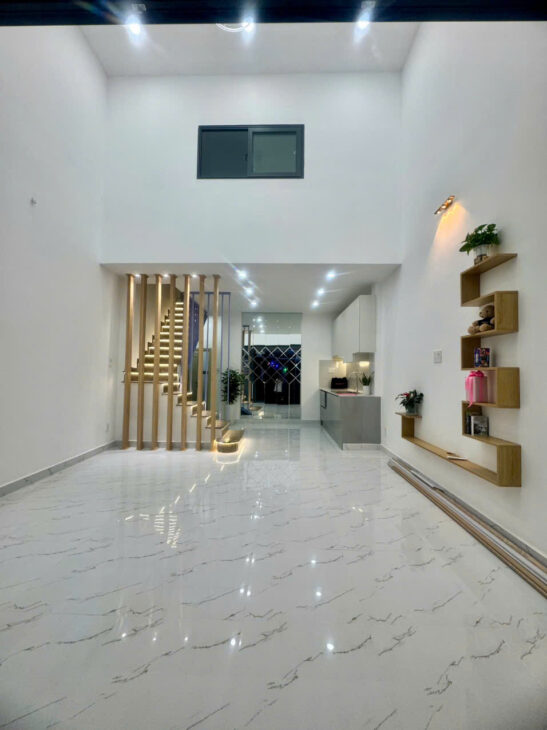 CẦN BÁN GẤP – NHÀ ĐẸP – GIÁ TỐT QUẬN 2