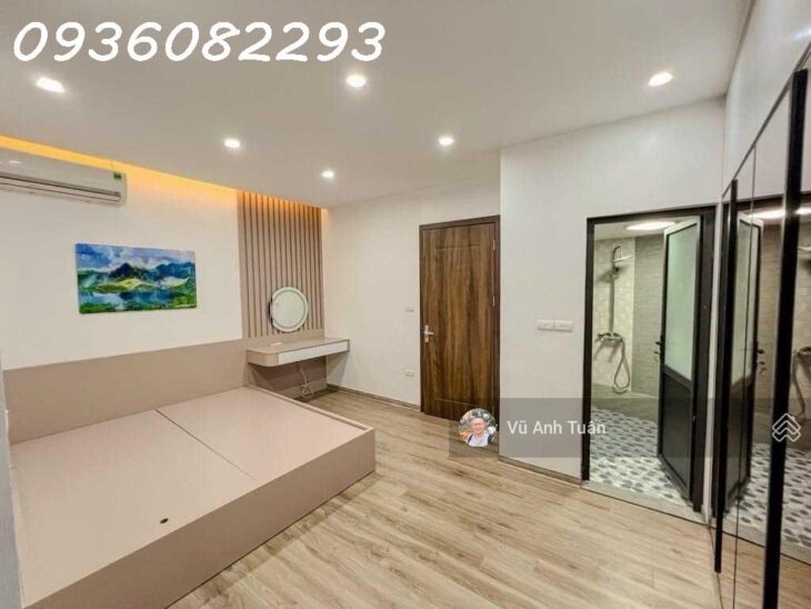 Bán nhà phố Tam Trinh, Lô Góc thoáng sáng, OTO tránh đỗ cổng, 5 ngủ, 50m2, MT 5m, 6,58 tỷ