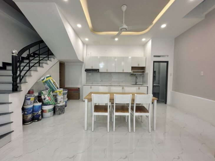 NHÀ NGANG 4 NỞ HẬU 6.5 – 64M² – 4T 4PN 5WC – CHỈ 7.3 TỶ! – THÍCH QUẢNG ĐỨC, PHÚ NHUẬN.