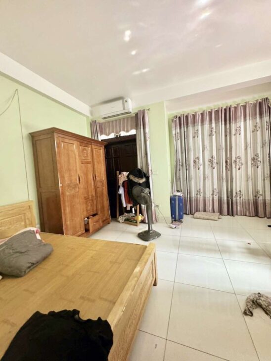 Đã từng khó khăn với việc tìm nhà 10 tỷ nhưng bây giờ có lẽ sẽ khác! Bán nhà Nguyễn Sơn, 65m2, ô tô