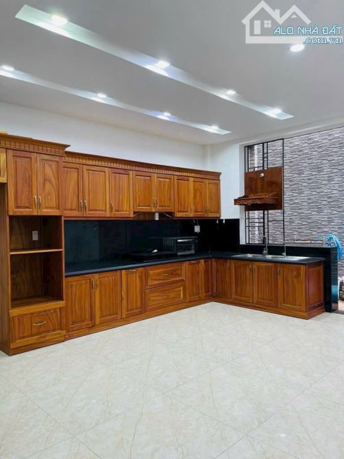 Nhà Mặt Tiền 4 Tầng – Khu TÊN LỬA – 90M2 – Hoàn Công Đủ