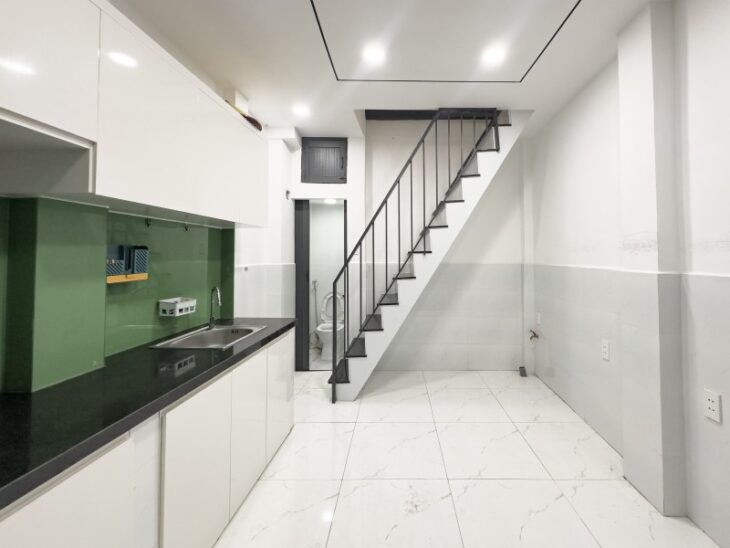 Bán Nhà kế HXH Phan Văn Trị, 3 Tầng 2PN Chỉ Nhỉnh 2 Tỉ