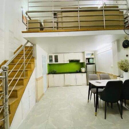 Chỉ 4.Xx tỷ có ngay nhà 5T, 3N Định Công Thượng, cách ô tô 10m trước nhà ba gác tránh