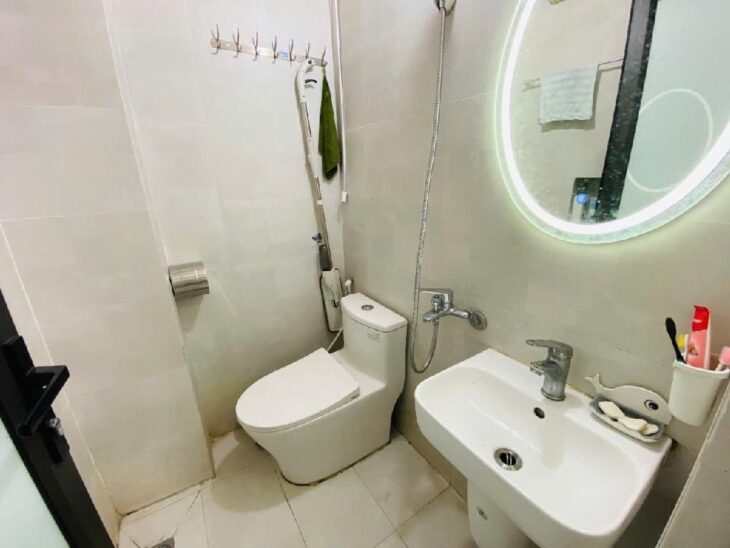 Chỉ 4.Xx tỷ có ngay nhà 5T, 3N Định Công Thượng, cách ô tô 10m trước nhà ba gác tránh