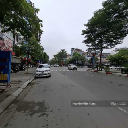 Cực hiếm – Tòa văn phòng kinh doanh – 2 mặt tiền – Mặt phố đường Trần Thái Tông 90m2 63.5 tỷ