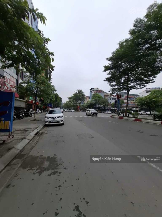 Cực hiếm – Tòa văn phòng kinh doanh – 2 mặt tiền – Mặt phố đường Trần Thái Tông 90m2 63.5 tỷ