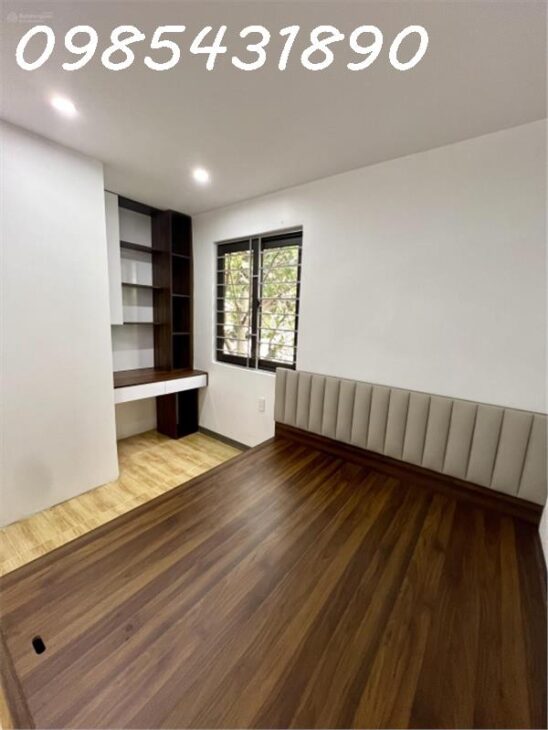 Bán nhà siêu phẩm 2 tầng cạnh chợ Hà Đông HN, 34m2 nhỉnh 5 tỷ