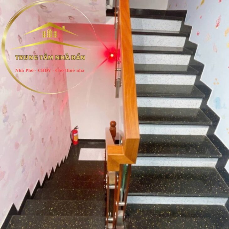 Bán Nhà đẹp đẳng cấp số 9 Tân Xuân, P.8, Q. Tân Bình – Chỉ 29 Tỷ, Sở Hữu Thang Máy & Nội Thất Cao