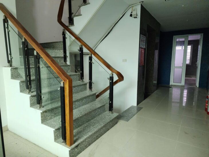 ⚜️ Tòa Văn Phòng VIP Phố Chùa Láng, Đống Đa, 105m2 7T Thang Máy, MT 4.5m, Chỉ 50 Tỷ ⚜️