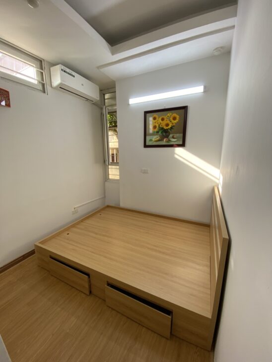 NHÀ ĐẸP – GIÁ TỐT – Vị Trí Đắc Địa Tại Ngõ 136 Chùa Láng, Quận Đống Đa, Thành Phố Hà Nội