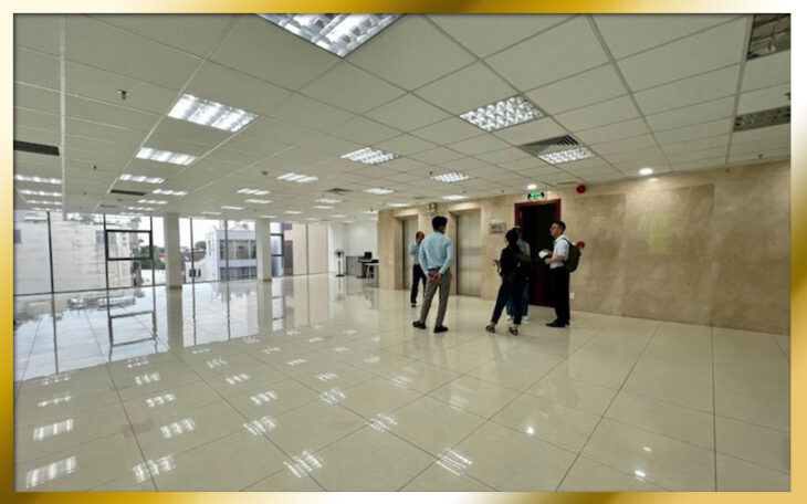 Cho thuê văn phòng mặt tiền gần sân bay, 2 Hầm xe, vị trí VIP, Giá thuê lại rất Hấp Dẫn