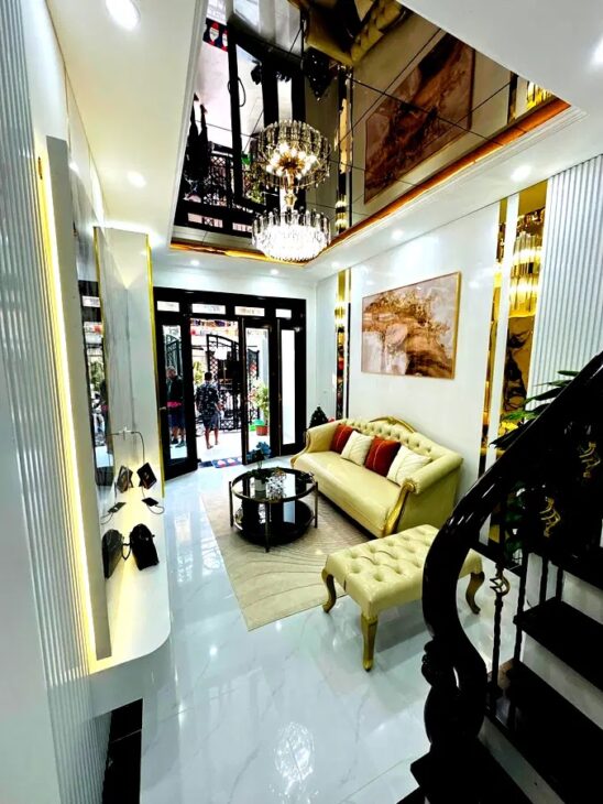 Siêu phẩm nhà mới phố Thọ lão, quận Hai Bà Trưng, hà Nội. Ô tô đỗ cửa 5 tầng 44m2 giá 12.8 tỷ