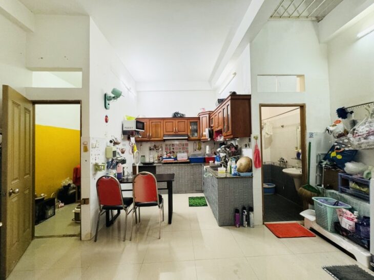 BÁN NHÀ HUỲNH VĂN BÁNH, P11 – NGANG 5M, 4 TẦNG BTCT – 6PN 6WC – 80M² – GIÁ 13.5 TỶ