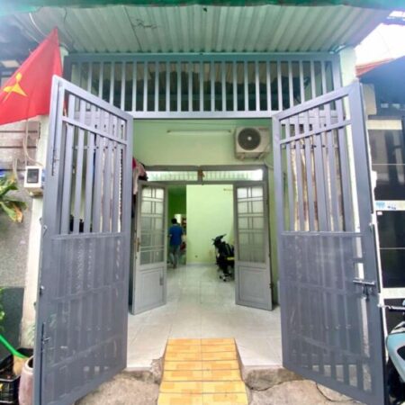 NHÀ CẤP 4 MỚI TINH – HẺM XE HƠI 7 CHỖ – SÁT VÁCH GALAXY TRUNG CHÁNH – 3 PHÚT QUA TÂN BÌNH- GÒ VẤP –