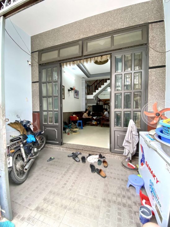 Chủ cần bán gấp giảm 100tr giá mới 4.75 tỷ TÔ KÝ – HẺM XE TẢI 7M – NGAY PHẦN MỀM QUANG TRUNG –