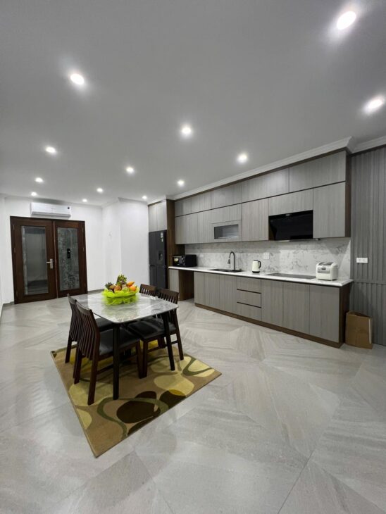 Cơ Hội Sở Hữu Nhà 7 Tầng Khu VIP Cầu Giấy, 50m2, Gara Ô tô – Chỉ 18 Tỷ