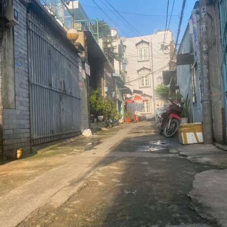 BÁN NHÀ TRƯƠNG THỊ HOA – HẺM XE HƠI THÔNG TỨ TUNG – NGAY SIÊU THỊ METRO – 2 PHÚT QUA GÒ VẤP