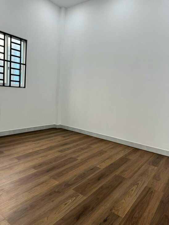 BÁN NHÀ LÔ GÓC PHÙNG CHÍ KIÊN, Q.TÂN PHÚ, HẺM 4M, DT 26.4M2, 2 TẦNG, SỔ VUÔNG ĐẸP