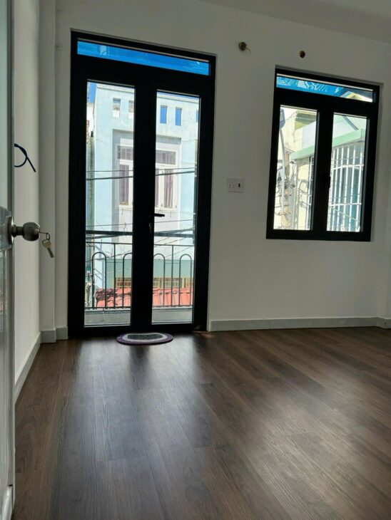 BÁN NHÀ LÔ GÓC PHÙNG CHÍ KIÊN, Q.TÂN PHÚ, HẺM 4M, DT 26.4M2, 2 TẦNG, SỔ VUÔNG ĐẸP