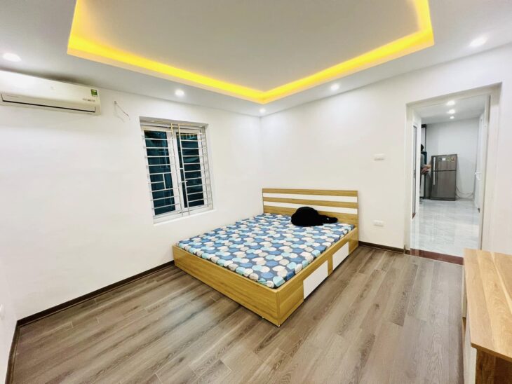Tôi cần bán nhà tập thể tầng 3 phố Thanh Nhàn, 120m2, 3pn, đủ nội thất