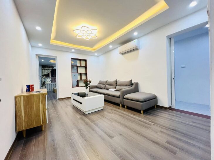 Tôi cần bán nhà tập thể tầng 3 phố Thanh Nhàn, 120m2, 3pn, đủ nội thất