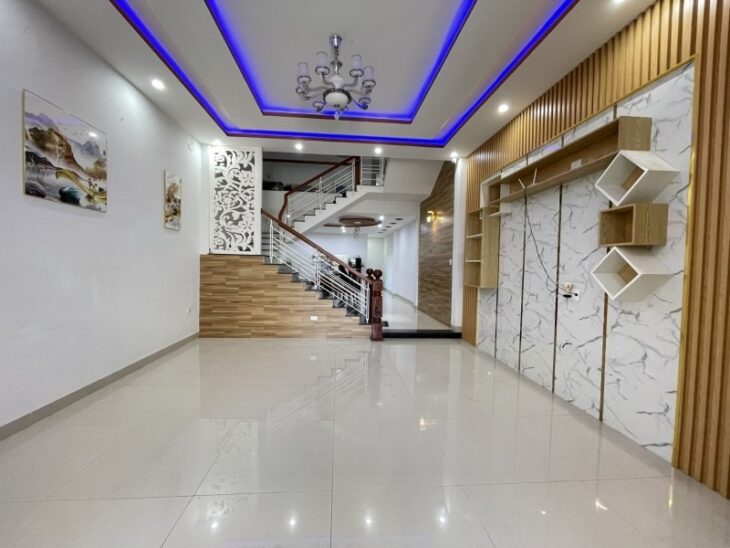 NHÀ ĐẸP 3 TẦNG 3 MÊ MỚI KENG – MẸ THỨ- HÒA XUÂN -GIÁ CHỈ 5,7 TỶ