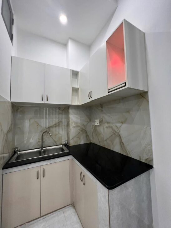 Bán nhà 3 tầng góc Nguyễn Thái Sơn,Nguyễn Văn Nghi chỉ 3 tỷ vào ở ngay.