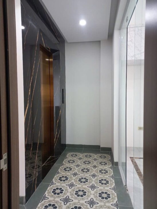 Ngọc Khánh Đê La Thành – ô tô vào nhà – 90m – 6 tầng thang máy – chỉ 19 tỷ