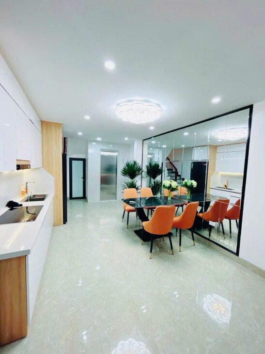 BÁN NHÀ MẶT PHỐ CỰ LỘC THANH XUÂN, OTO TRÁNH KINH DOANH, DT 30M 6T THANG MÁY, 11.X TỶ