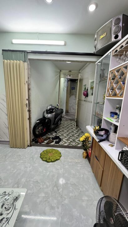 Bán căn nhà hẻm thống nhất nằm ngay tttp giá 1ty250