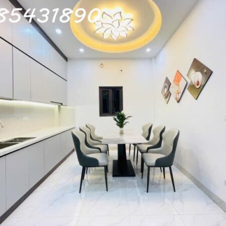 GẤP GẤP SOS CẦN BÁN NHÀ DT40M2, XE HƠI ĐỖ CỬA GIÁ RẺ