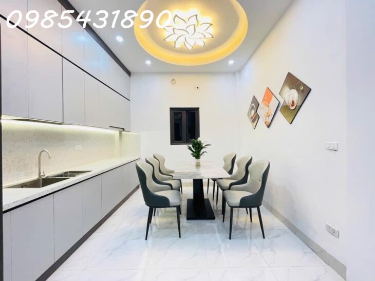 GẤP GẤP SOS CẦN BÁN NHÀ DT40M2, XE HƠI ĐỖ CỬA GIÁ RẺ