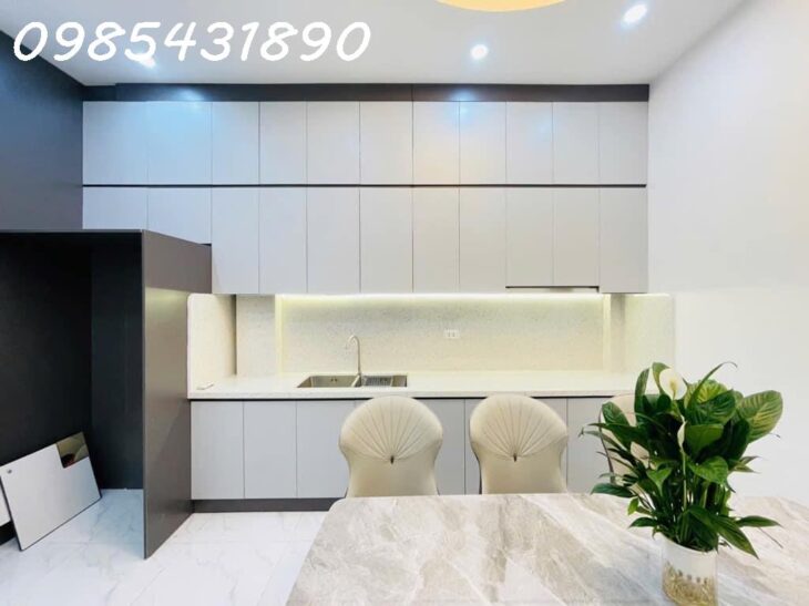 GẤP GẤP SOS CẦN BÁN NHÀ DT40M2, XE HƠI ĐỖ CỬA GIÁ RẺ