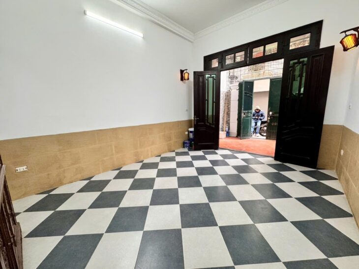 BÁN NHÀ QUAN NHÂN THANH XUÂN, GẦN PHỐ, DT56M 5T LÔ GÓC 3 THOÁNG, NHÀ ĐẸP Ở NGAY, 11.X TỶ