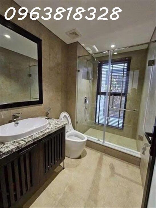 Bán nhà hiếm đẹp Phố Lê Văn Lương, Hoàng Ngân, Trung Hoà, Cầu Giấy, ô tô đỗ cửa, vào nhà, dân xây