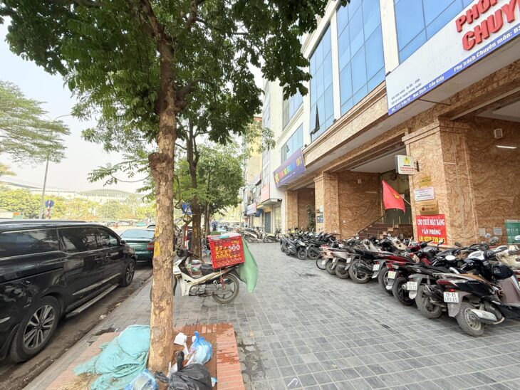 TÒA VĂN PHÒNG-Mặt phố Trần Vỹ (Lê Đức Thọ) 136m2/ 9T Thang máy, MT 6.5m – 78 Tỷ