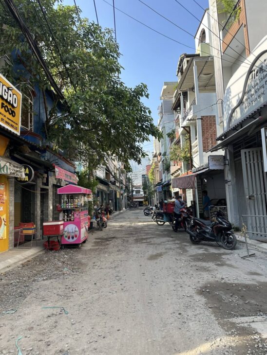 Nhà Đường Cách Mạng Tháng 8 Phường 5 Quận Tân Bình.