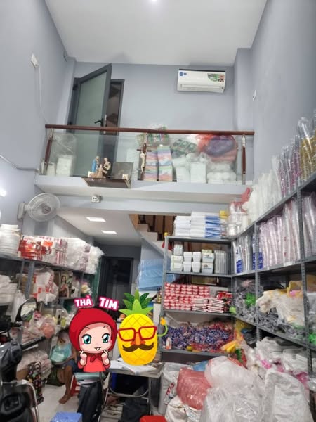 Nhà Đẹp Ở Ngay Đường Hẻm Xe Tải Đường Lý Chính Thắng Quận 3 Phường Võ Thị Sáu.