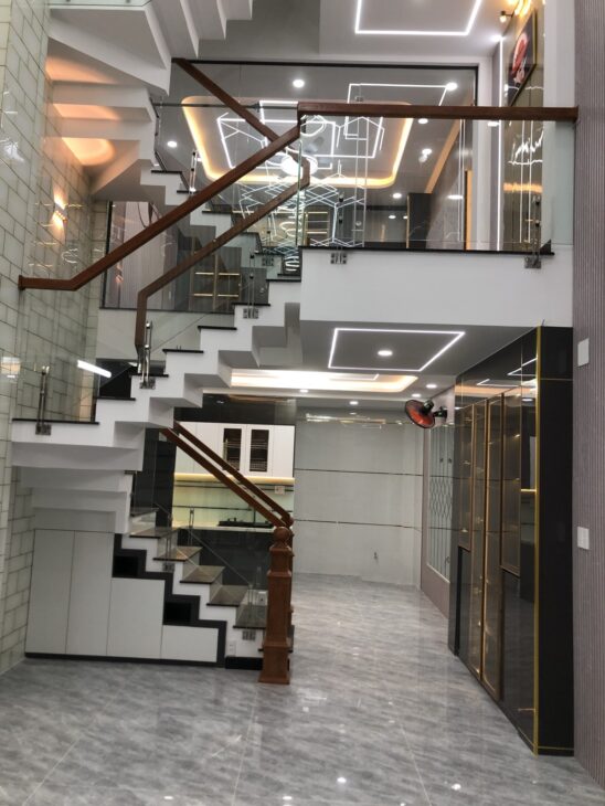 Nhà tiện xây mới hẻm xe hơi 6m, sổ vuông vức,Lạc Long Quân, Tân Bình, ngang 5.2m, 5 tầng, 6,2 Tỷ Tl