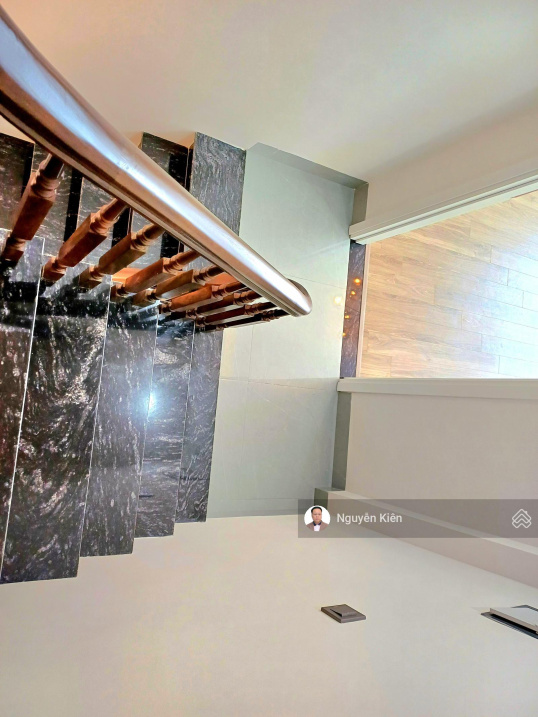 Giảm giá bán nhà 30m2 Yên Hòa, Cầu Giấy,nội thất cao cấp, 5 tầng, view thoáng, thiết kế cực đẹp